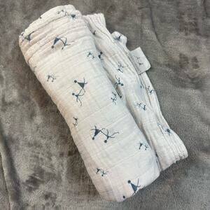 Aden & Anais 40" Square Muslin Swaddle Blanket Baby Friends People